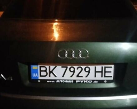 Зеленый Ауди А4, объемом двигателя 1.6 л и пробегом 280 тыс. км за 4000 $, фото 1 на Automoto.ua