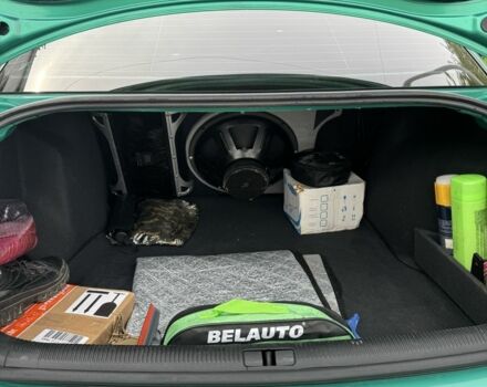 Зеленый Ауди А4, объемом двигателя 2.4 л и пробегом 500 тыс. км за 4000 $, фото 8 на Automoto.ua