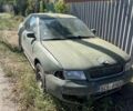 Зелений Ауді А4, об'ємом двигуна 1.6 л та пробігом 200 тис. км за 485 $, фото 1 на Automoto.ua