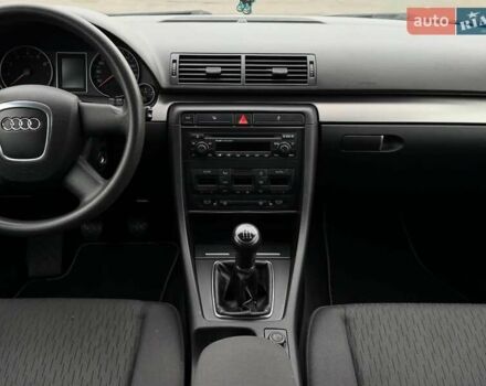 Зелений Ауді А4, об'ємом двигуна 1.6 л та пробігом 180 тис. км за 7500 $, фото 14 на Automoto.ua