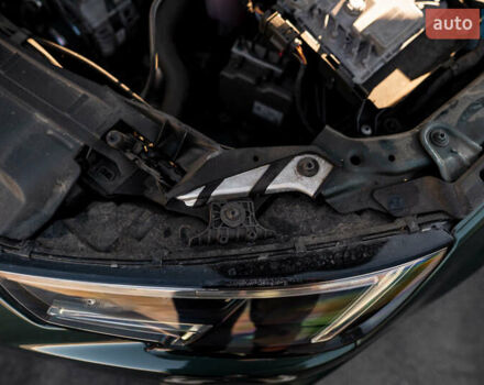 Зелений Ауді А4, об'ємом двигуна 1.98 л та пробігом 47 тис. км за 30000 $, фото 59 на Automoto.ua