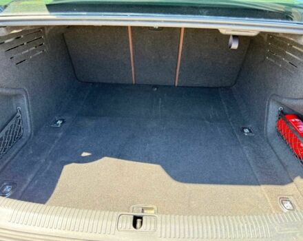 Зеленый Ауди А4, объемом двигателя 2 л и пробегом 89 тыс. км за 9000 $, фото 12 на Automoto.ua