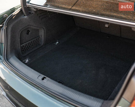 Зелений Ауді А4, об'ємом двигуна 1.98 л та пробігом 47 тис. км за 30000 $, фото 64 на Automoto.ua