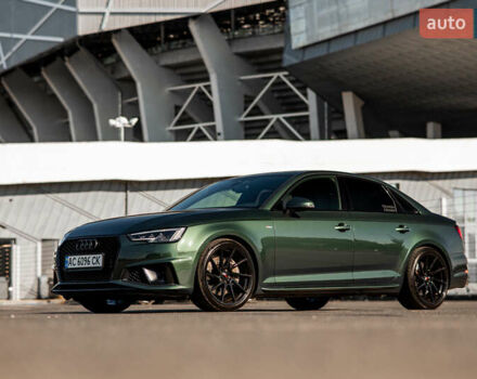 Зелений Ауді А4, об'ємом двигуна 1.98 л та пробігом 47 тис. км за 30000 $, фото 3 на Automoto.ua