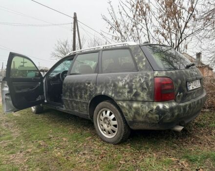 Зелений Ауді А4, об'ємом двигуна 1.8 л та пробігом 380 тис. км за 2600 $, фото 4 на Automoto.ua