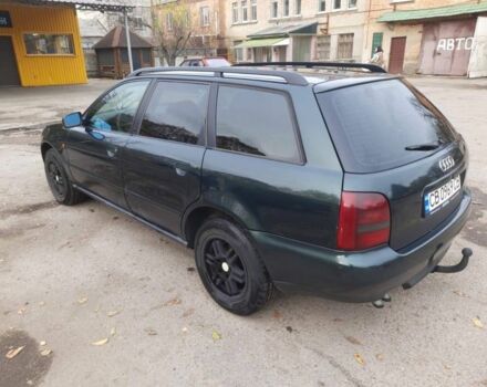 Зеленый Ауди А4, объемом двигателя 1.9 л и пробегом 422 тыс. км за 3600 $, фото 3 на Automoto.ua