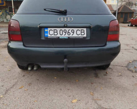 Зеленый Ауди А4, объемом двигателя 1.9 л и пробегом 422 тыс. км за 3600 $, фото 4 на Automoto.ua