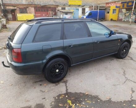 Зеленый Ауди А4, объемом двигателя 1.9 л и пробегом 422 тыс. км за 3600 $, фото 4 на Automoto.ua