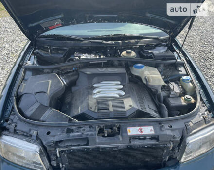 Зелений Ауді А4, об'ємом двигуна 2.6 л та пробігом 223 тис. км за 3450 $, фото 15 на Automoto.ua