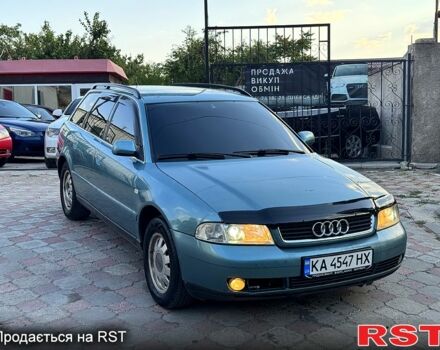 Зеленый Ауди А4, объемом двигателя 2.5 л и пробегом 355 тыс. км за 3799 $, фото 2 на Automoto.ua