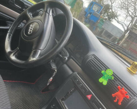 Зеленый Ауди А4, объемом двигателя 1.6 л и пробегом 300 тыс. км за 4100 $, фото 11 на Automoto.ua