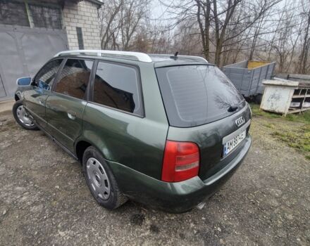 Зеленый Ауди А4, объемом двигателя 1.6 л и пробегом 290 тыс. км за 4800 $, фото 3 на Automoto.ua