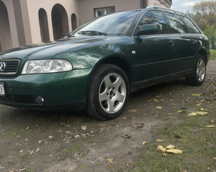 Зеленый Ауди А4, объемом двигателя 1.6 л и пробегом 300 тыс. км за 4100 $, фото 2 на Automoto.ua