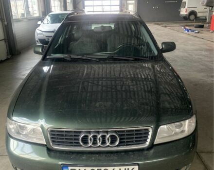 Зеленый Ауди А4, объемом двигателя 1.9 л и пробегом 200 тыс. км за 3700 $, фото 2 на Automoto.ua