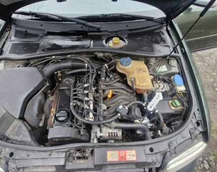 Зеленый Ауди А4, объемом двигателя 1.6 л и пробегом 290 тыс. км за 4800 $, фото 6 на Automoto.ua