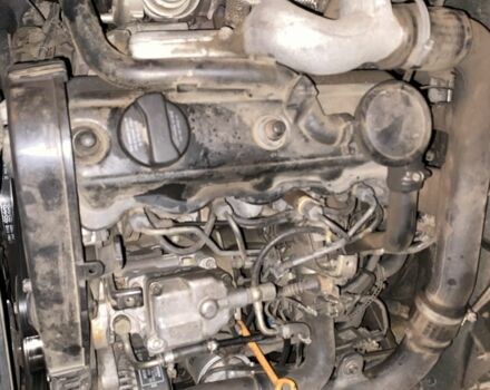 Зелений Ауді А4, об'ємом двигуна 1.9 л та пробігом 250 тис. км за 1500 $, фото 5 на Automoto.ua