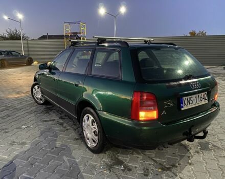 Зелений Ауді А4, об'ємом двигуна 1.9 л та пробігом 250 тис. км за 1500 $, фото 2 на Automoto.ua