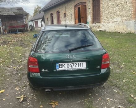 Зеленый Ауди А4, объемом двигателя 1.6 л и пробегом 300 тыс. км за 4100 $, фото 5 на Automoto.ua