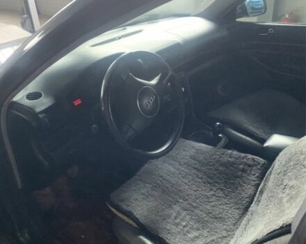 Зеленый Ауди А4, объемом двигателя 1.9 л и пробегом 200 тыс. км за 3700 $, фото 6 на Automoto.ua