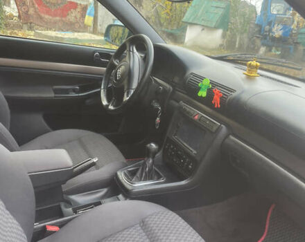 Зеленый Ауди А4, объемом двигателя 1.6 л и пробегом 300 тыс. км за 4100 $, фото 7 на Automoto.ua