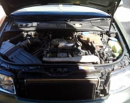 Зеленый Ауди А4, объемом двигателя 2.5 л и пробегом 325 тыс. км за 5700 $, фото 1 на Automoto.ua