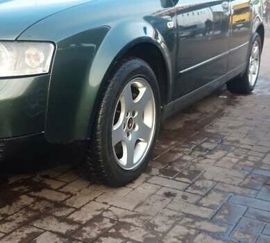 Зеленый Ауди А4, объемом двигателя 2.5 л и пробегом 325 тыс. км за 5700 $, фото 11 на Automoto.ua