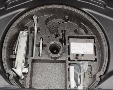 Зеленый Ауди А4, объемом двигателя 2 л и пробегом 201 тыс. км за 5899 $, фото 48 на Automoto.ua