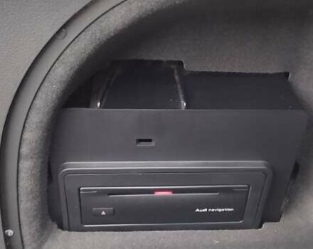 Зеленый Ауди А4, объемом двигателя 2 л и пробегом 201 тыс. км за 5899 $, фото 50 на Automoto.ua