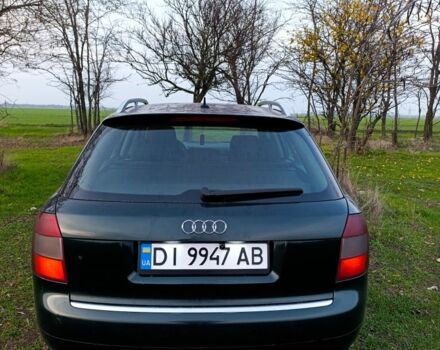 Зелений Ауді А4, об'ємом двигуна 1.8 л та пробігом 307 тис. км за 5700 $, фото 4 на Automoto.ua