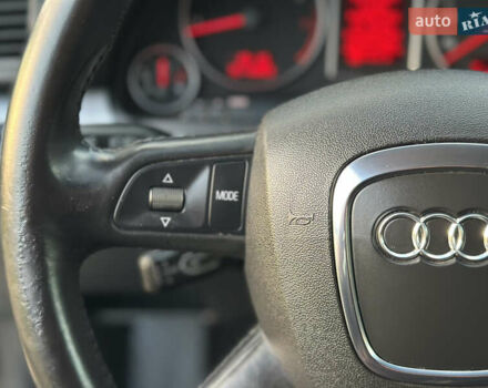 Зелений Ауді А4, об'ємом двигуна 1.8 л та пробігом 209 тис. км за 7300 $, фото 16 на Automoto.ua