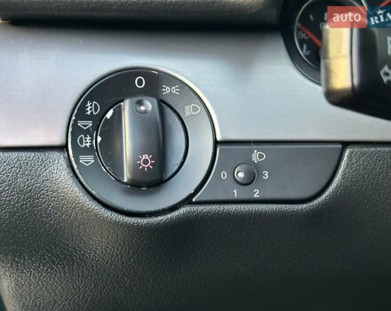 Зелений Ауді А4, об'ємом двигуна 1.8 л та пробігом 209 тис. км за 7300 $, фото 15 на Automoto.ua