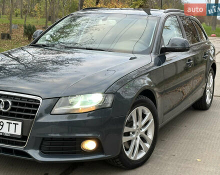Зеленый Ауди А4, объемом двигателя 2 л и пробегом 213 тыс. км за 9600 $, фото 2 на Automoto.ua