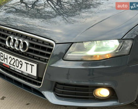 Зеленый Ауди А4, объемом двигателя 2 л и пробегом 213 тыс. км за 9600 $, фото 3 на Automoto.ua
