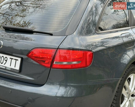 Зеленый Ауди А4, объемом двигателя 2 л и пробегом 213 тыс. км за 9600 $, фото 13 на Automoto.ua