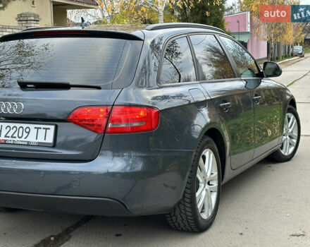 Зеленый Ауди А4, объемом двигателя 2 л и пробегом 213 тыс. км за 9600 $, фото 14 на Automoto.ua