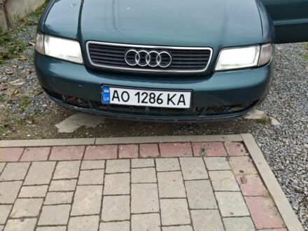 Зеленый Ауди А4, объемом двигателя 1.9 л и пробегом 420 тыс. км за 2000 $, фото 1 на Automoto.ua