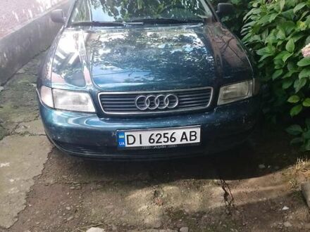 Зелений Ауді А4, об'ємом двигуна 1.6 л та пробігом 232 тис. км за 2400 $, фото 1 на Automoto.ua