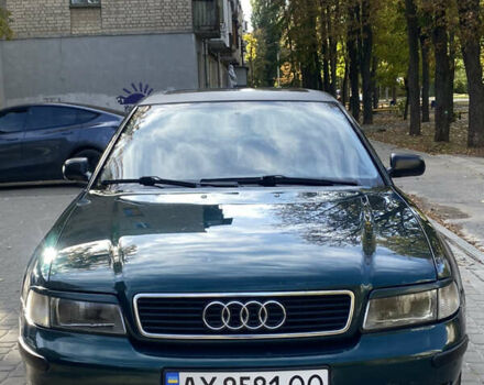 Зеленый Ауди А4, объемом двигателя 1.6 л и пробегом 370 тыс. км за 3000 $, фото 1 на Automoto.ua