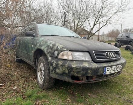 Зелений Ауді А4, об'ємом двигуна 1.8 л та пробігом 380 тис. км за 2600 $, фото 1 на Automoto.ua