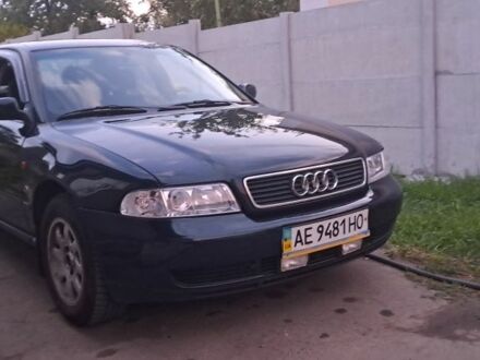 Зелений Ауді А4, об'ємом двигуна 1.9 л та пробігом 290 тис. км за 5200 $, фото 1 на Automoto.ua
