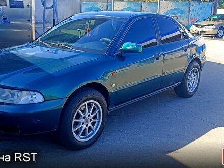 Ауді А4 1996 у Одесі на Automoto.ua Зелений Ауді А4, об'ємом двигуна 1.9 л та пробігом 0 тис. км за 4000 $, фото 1 на Automoto.ua