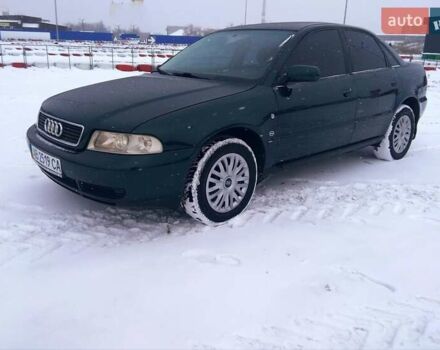 Зеленый Ауди А4, объемом двигателя 2.6 л и пробегом 250 тыс. км за 3650 $, фото 1 на Automoto.ua