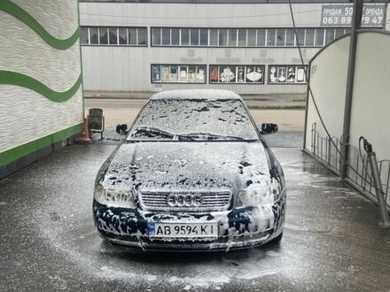Ауді А4 1996 у Хмельницькому на Automoto.ua Зелений Ауді А4, об'ємом двигуна 1.8 л та пробігом 301 тис. км за 2800 $, фото 1 на Automoto.ua