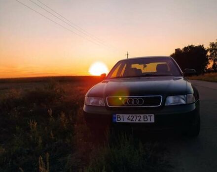 Зелений Ауді А4, об'ємом двигуна 1.8 л та пробігом 209 тис. км за 2200 $, фото 1 на Automoto.ua