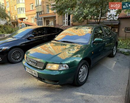Зелений Ауді А4, об'ємом двигуна 1.6 л та пробігом 102 тис. км за 8000 $, фото 1 на Automoto.ua