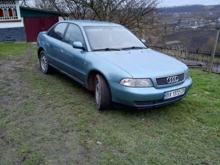 Зелений Ауді А4, об'ємом двигуна 1.6 л та пробігом 400 тис. км за 3000 $, фото 1 на Automoto.ua