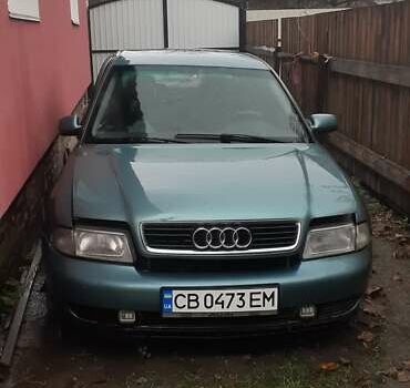 Зелений Ауді А4, об'ємом двигуна 1.78 л та пробігом 350 тис. км за 1500 $, фото 1 на Automoto.ua