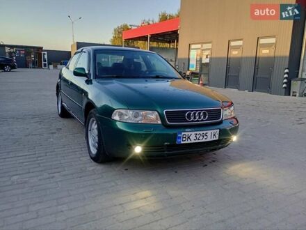 Зелений Ауді А4, об'ємом двигуна 1.9 л та пробігом 267 тис. км за 3400 $, фото 1 на Automoto.ua