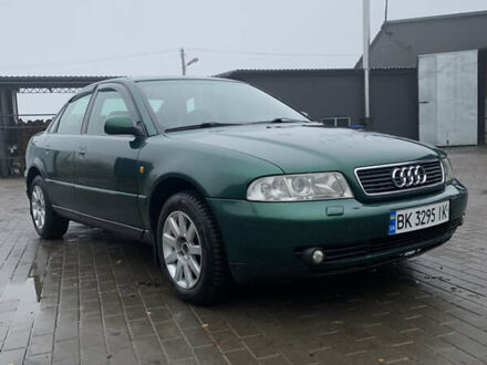 Зеленый Ауди А4, объемом двигателя 1.9 л и пробегом 283 тыс. км за 3900 $, фото 1 на Automoto.ua