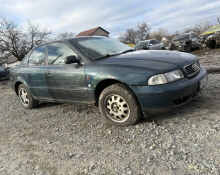 Зелений Ауді А4, об'ємом двигуна 1.8 л та пробігом 300 тис. км за 1450 $, фото 1 на Automoto.ua